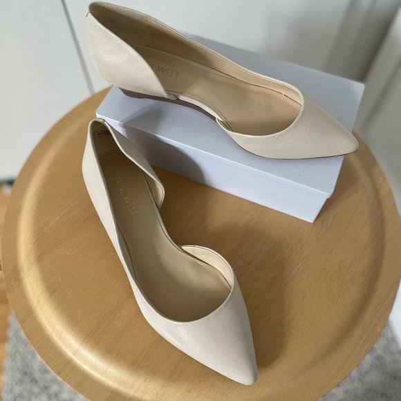 💜 2 for $40 !💜 Nine West Low Wedges - Picture 3 of 6